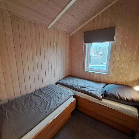 Ferienhaus 6 Personen Mit Sauna, Whirlpool, Kaminofen Und Kanu In 2. Rheie Zum In