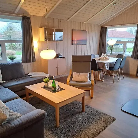 Ferienhaus 6 Personen Mit Sauna, Whirlpool, Kaminofen Und Kanu In 2. Rheie Zum In